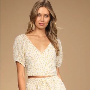Lulus Days of Sunshine Ivory Floral Print Puff Sleeve Wrap Crop Top NWT XS